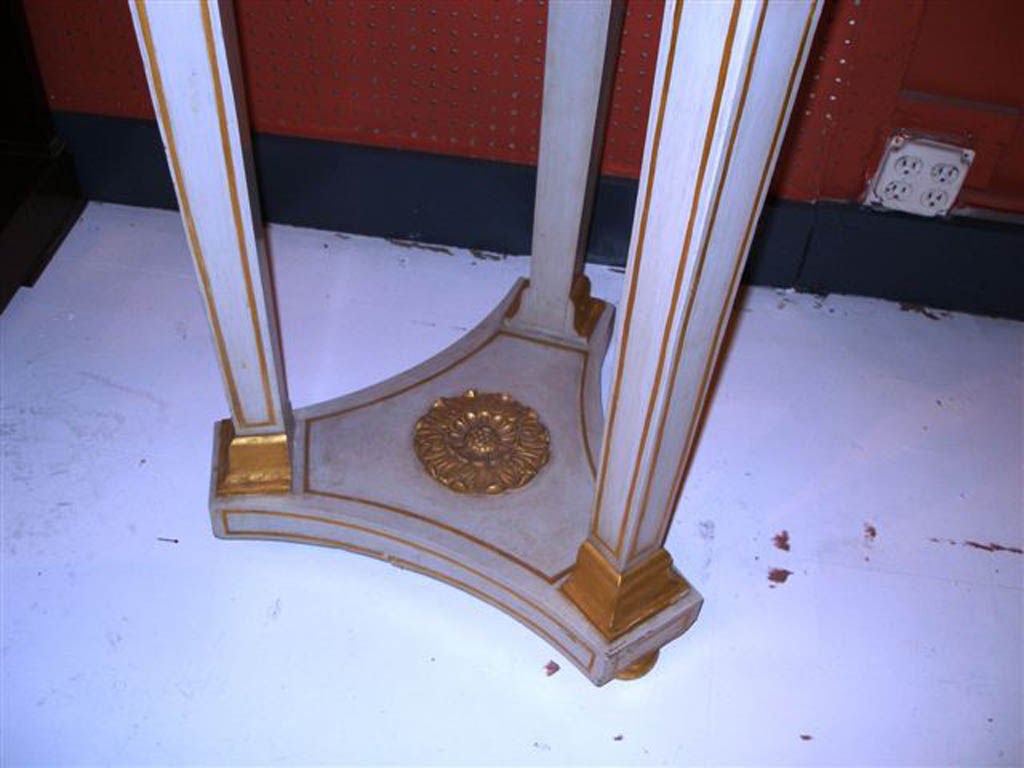 Classical Style Crème & Gilded Planter