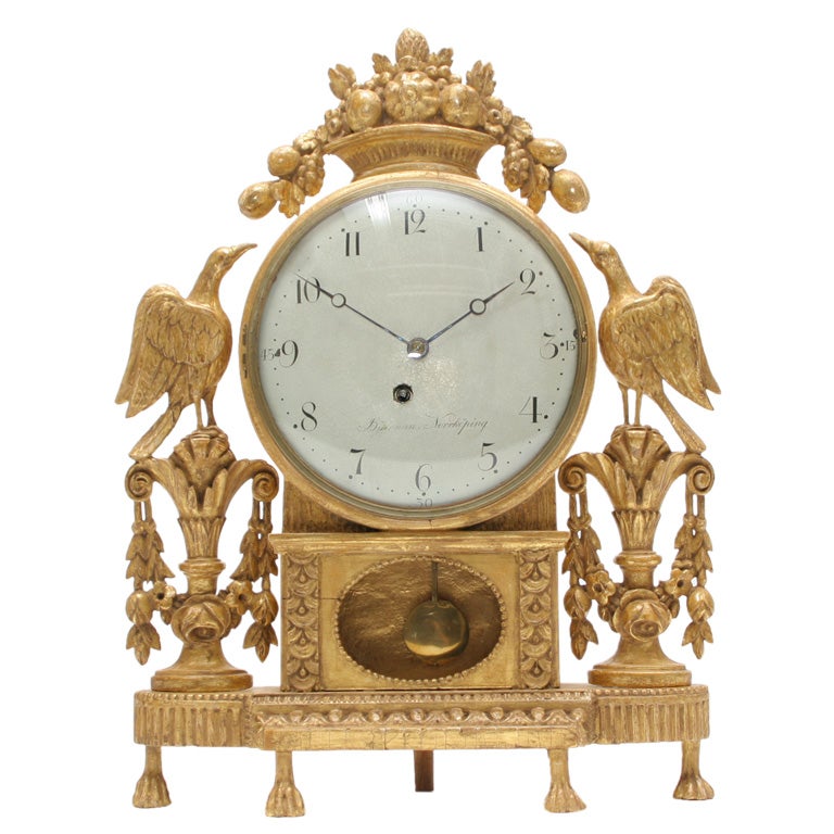 Giltwood mantle clock