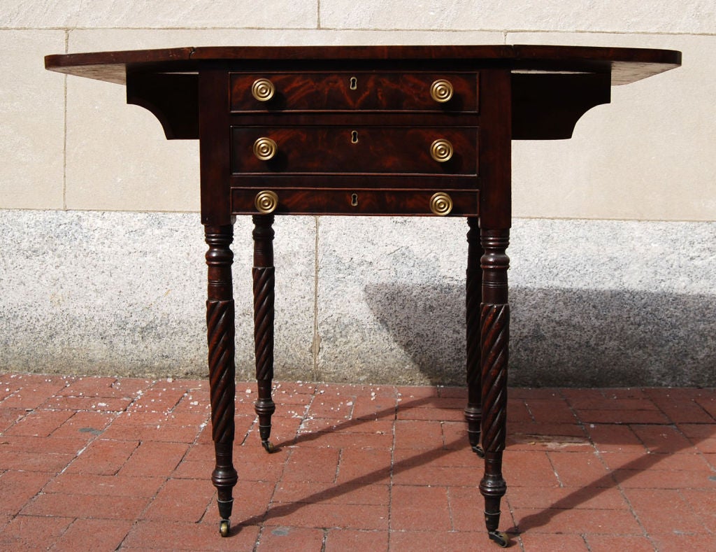 Federal Fine American Work Table with Pullout Gameboard, circa 1820 For Sale