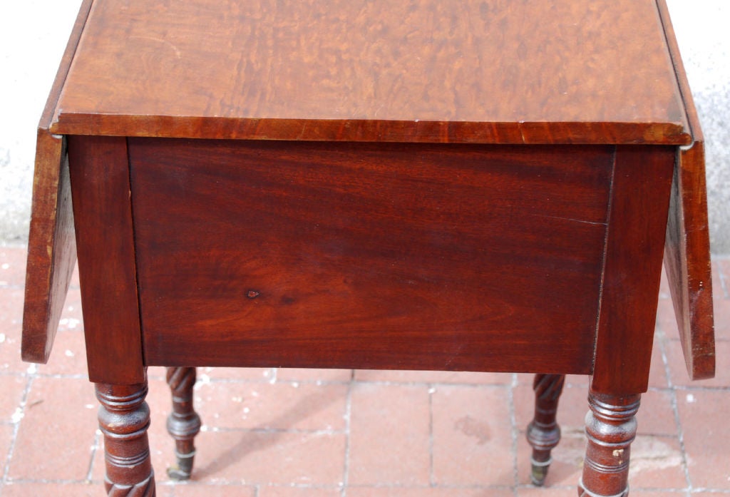 Fine American Work Table with Pullout Gameboard, circa 1820 For Sale 2