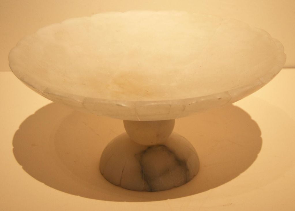 Early 20th Century Alabaster compote In Excellent Condition In Philadelphia, PA