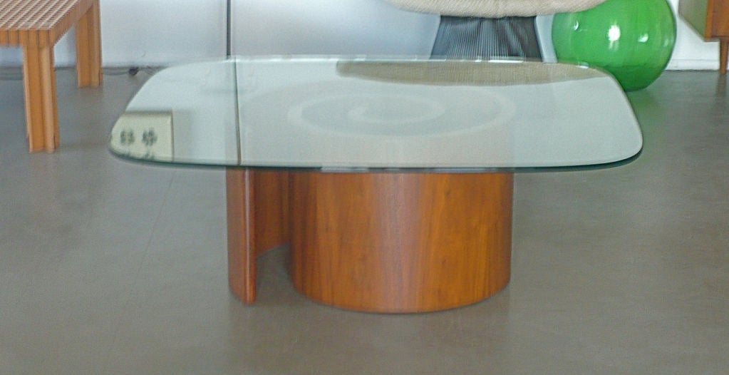 20th Century Vladimir Kagan 