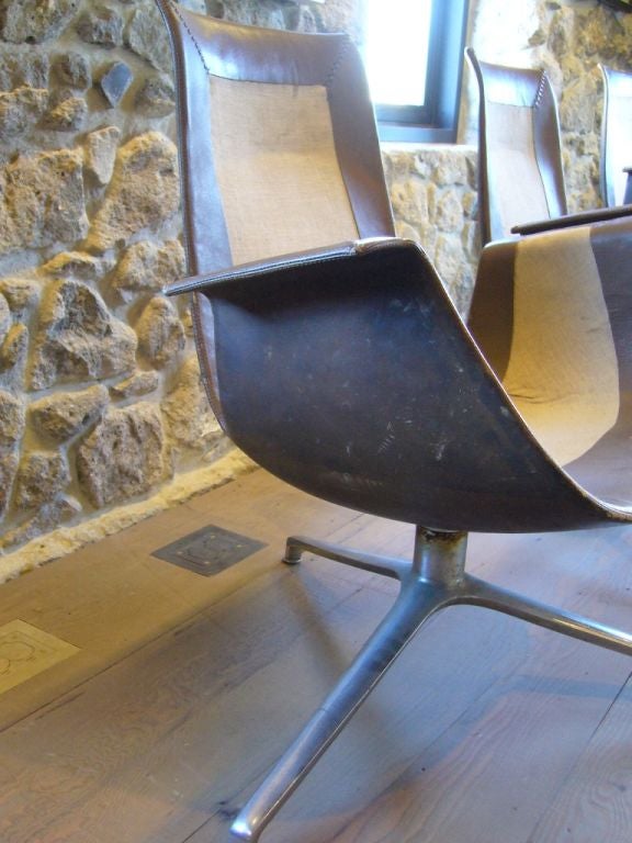 FK Leather Bucket Chairs In Good Condition For Sale In Napa, CA