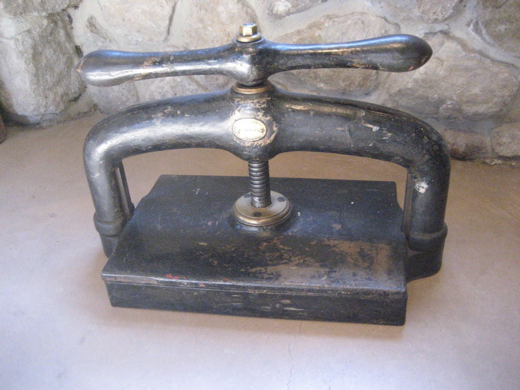 Vintage working book press with metal plaque that reads: William Mitchell<br />
Birmingham & London