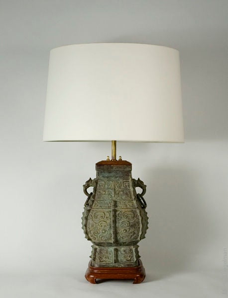 Pair of Patinated Bronze Asian Style Lamps In Good Condition In New York, NY
