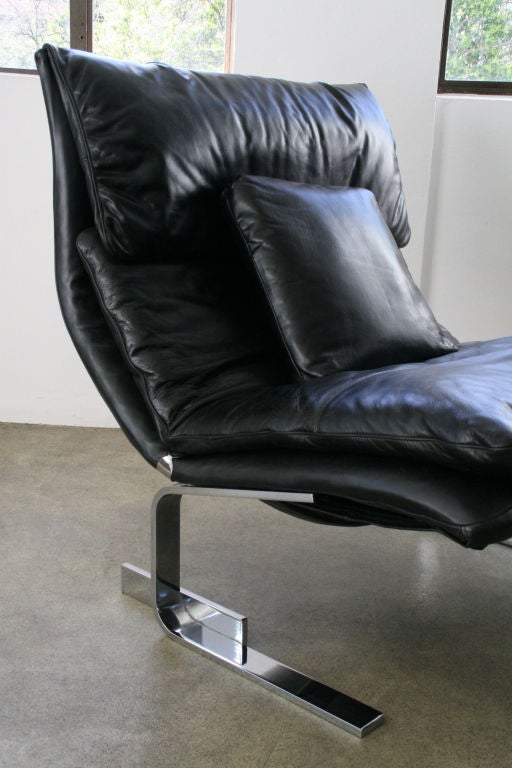 Italian Pair of Sergio and Giorgio Saporiti Leather Lounge Chairs For Sale