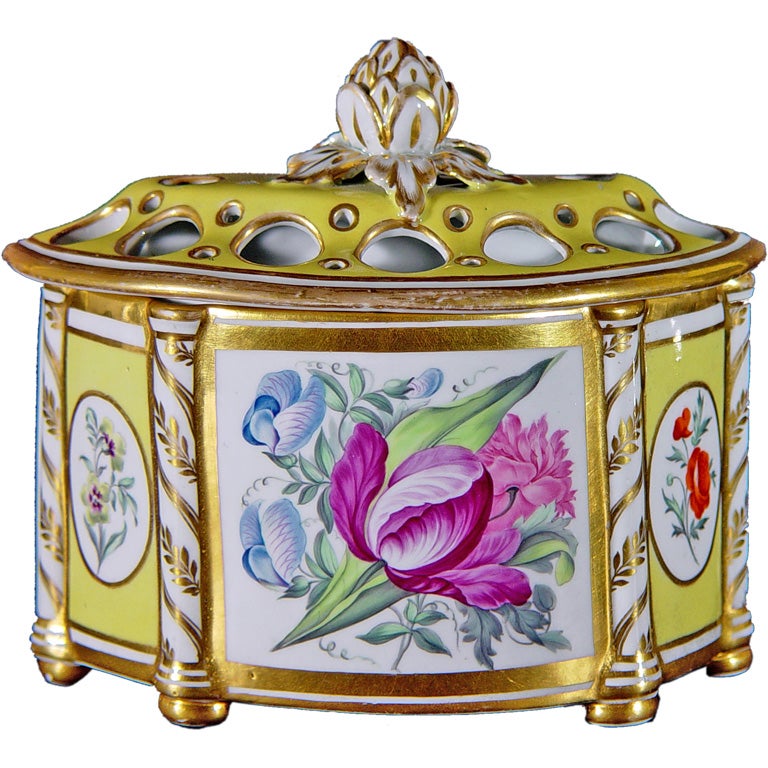 An English Yellow Ground Bough Pot, Probably Coalport