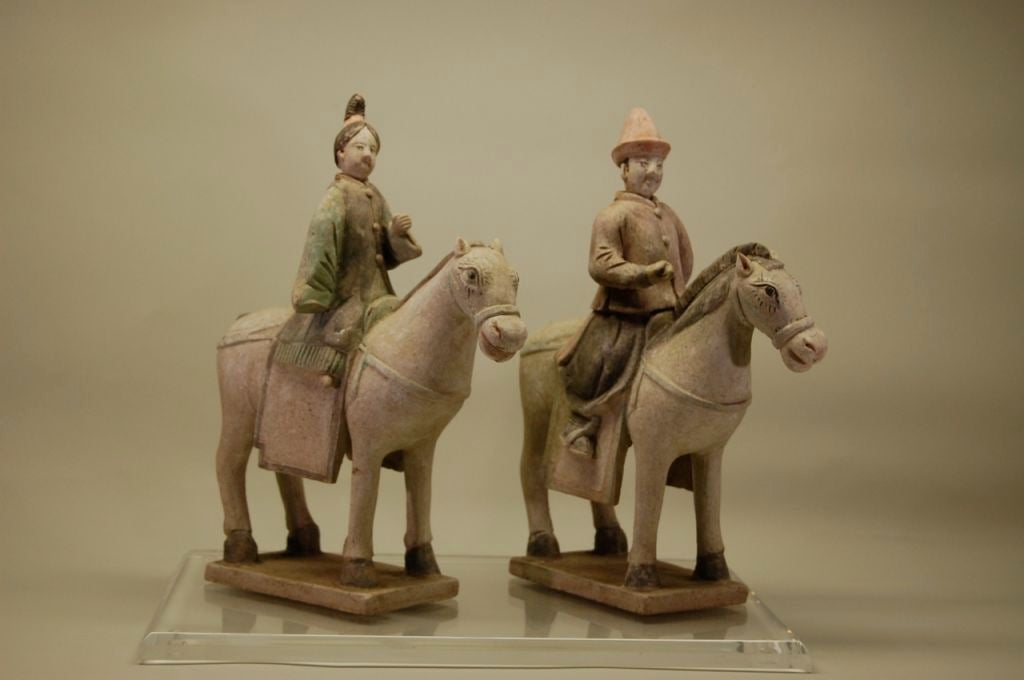 Pair of  mounted Ming Dynasty figures