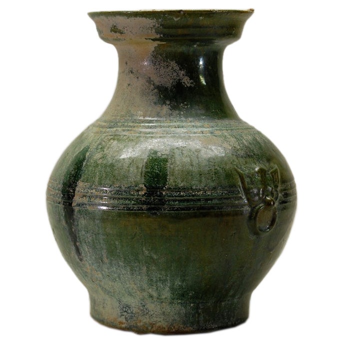 Han dynasty green glazed vase For Sale