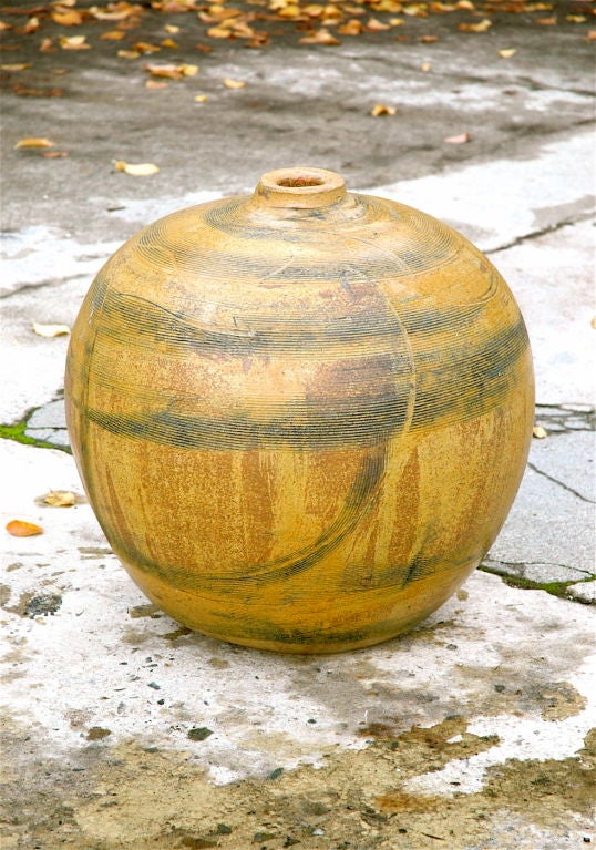 Maynard Tischler Vase