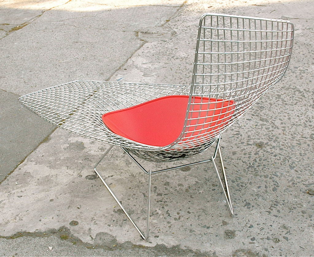 Bertoia Assymetric Chaise for Knoll 1
