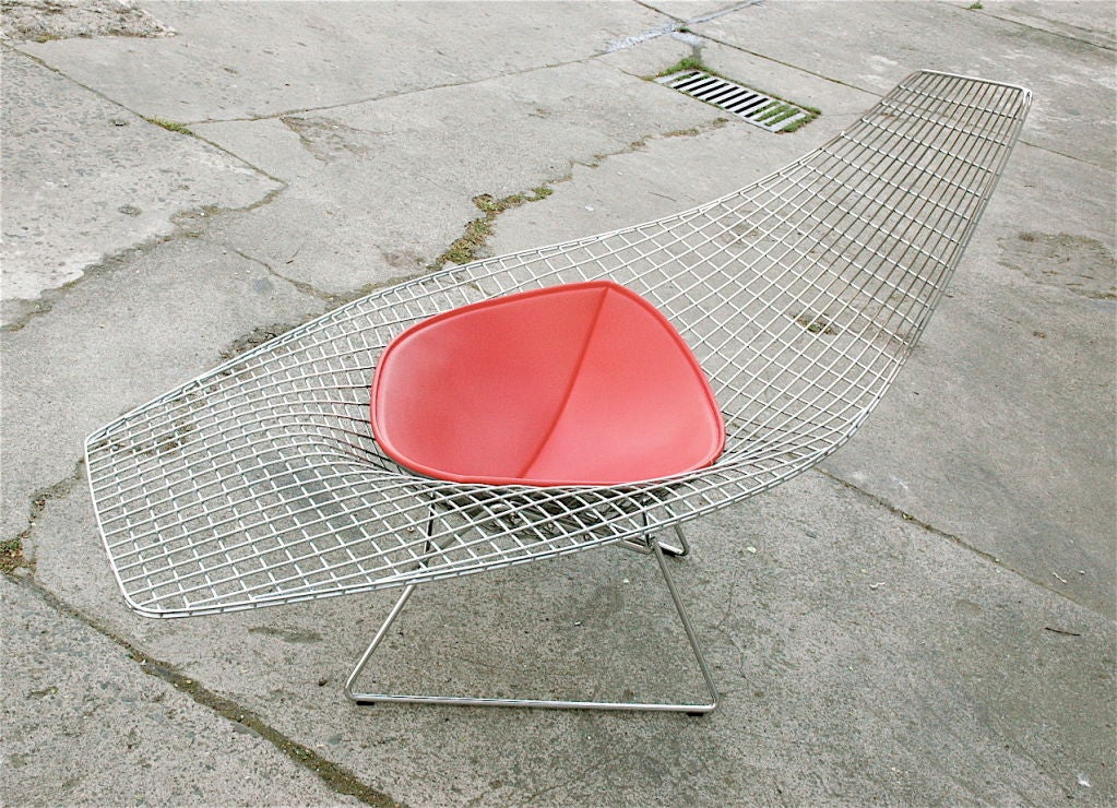Bertoia Assymetric Chaise for Knoll 3