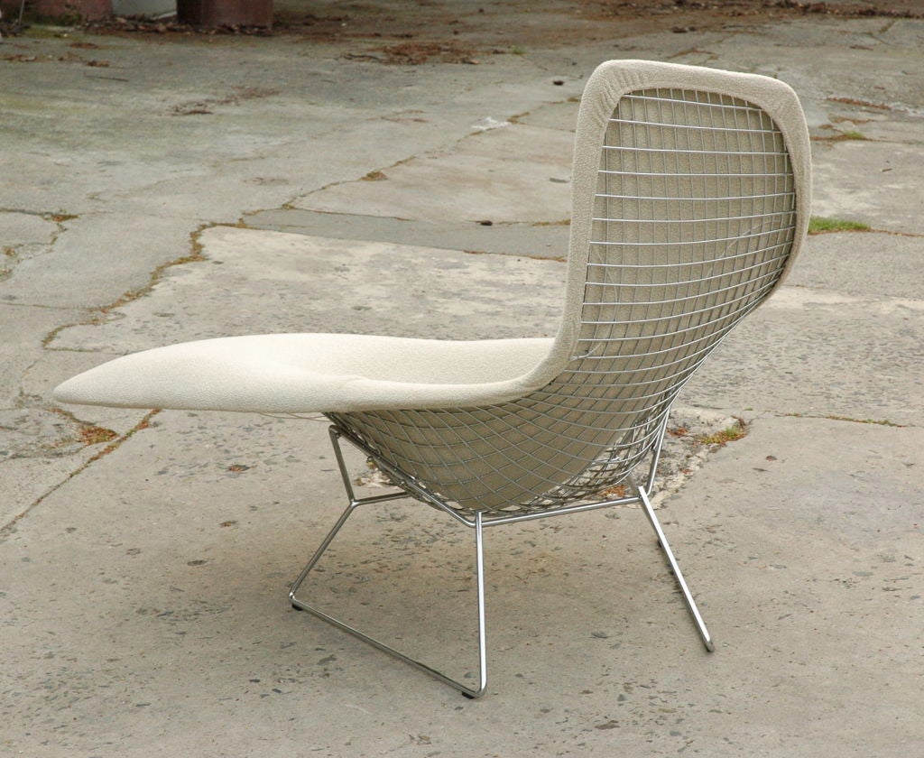 Bertoia Assymetric Chaise for Knoll 2