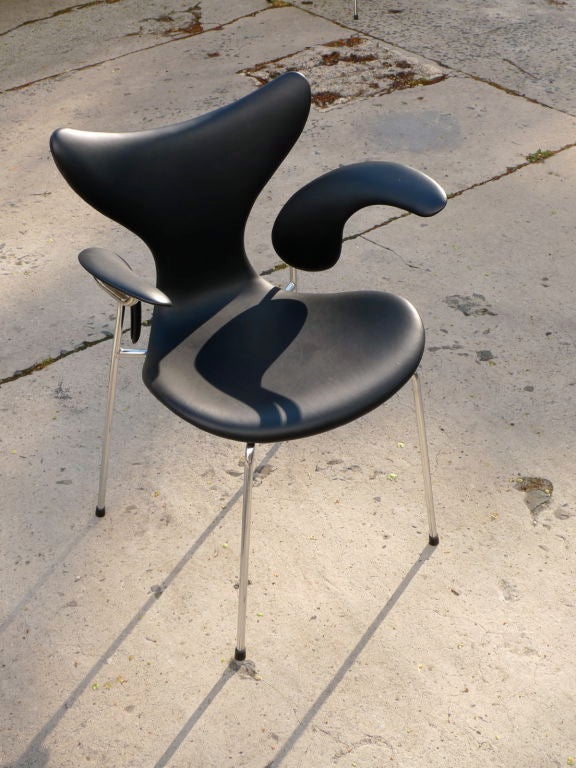 Danish Arne Jacobsen Leather Lily Chair For Sale