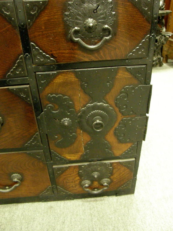 Antique Japanese Meiji period tansu chest of drawers dresser 1