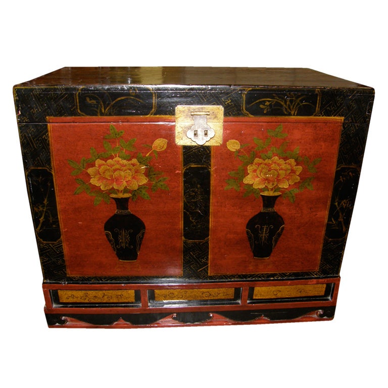 Chinese ca 1840-50 painted country trunk end table