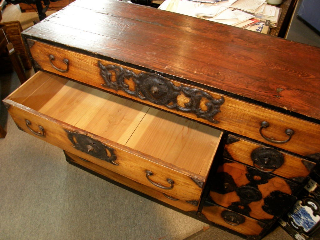 Antique Japanese Meiji period tansu chest of drawers dresser at 1stDibs