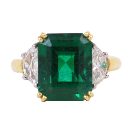 Magnificent Emerald Ring For Sale