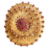 Unusual 18kt Yellow Gold & Ruby Pin 8