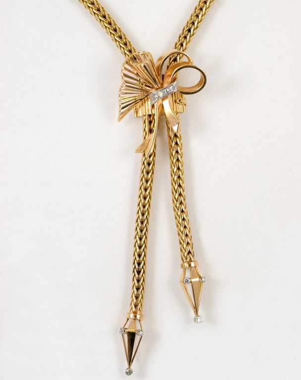  Lariat-Halskette aus Roségold mit abnehmbarer Schleifenbrosche im Zustand „Hervorragend“ im Angebot in New York, NY