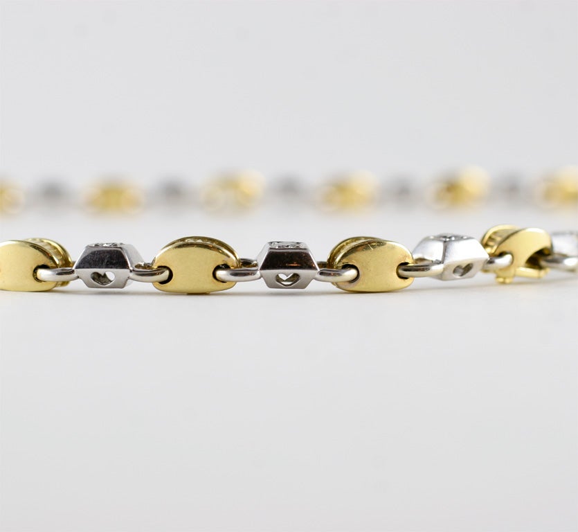 18kt White & Yellow Gold & Diamond Necklace For Sale 4