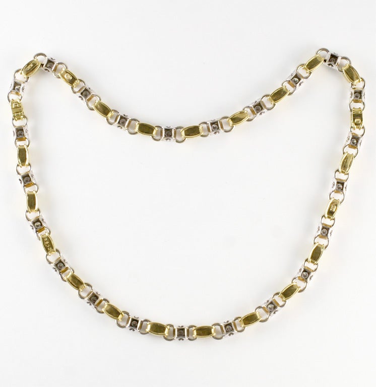 Collier en or blanc et jaune 18 carats et diamants en vente 1