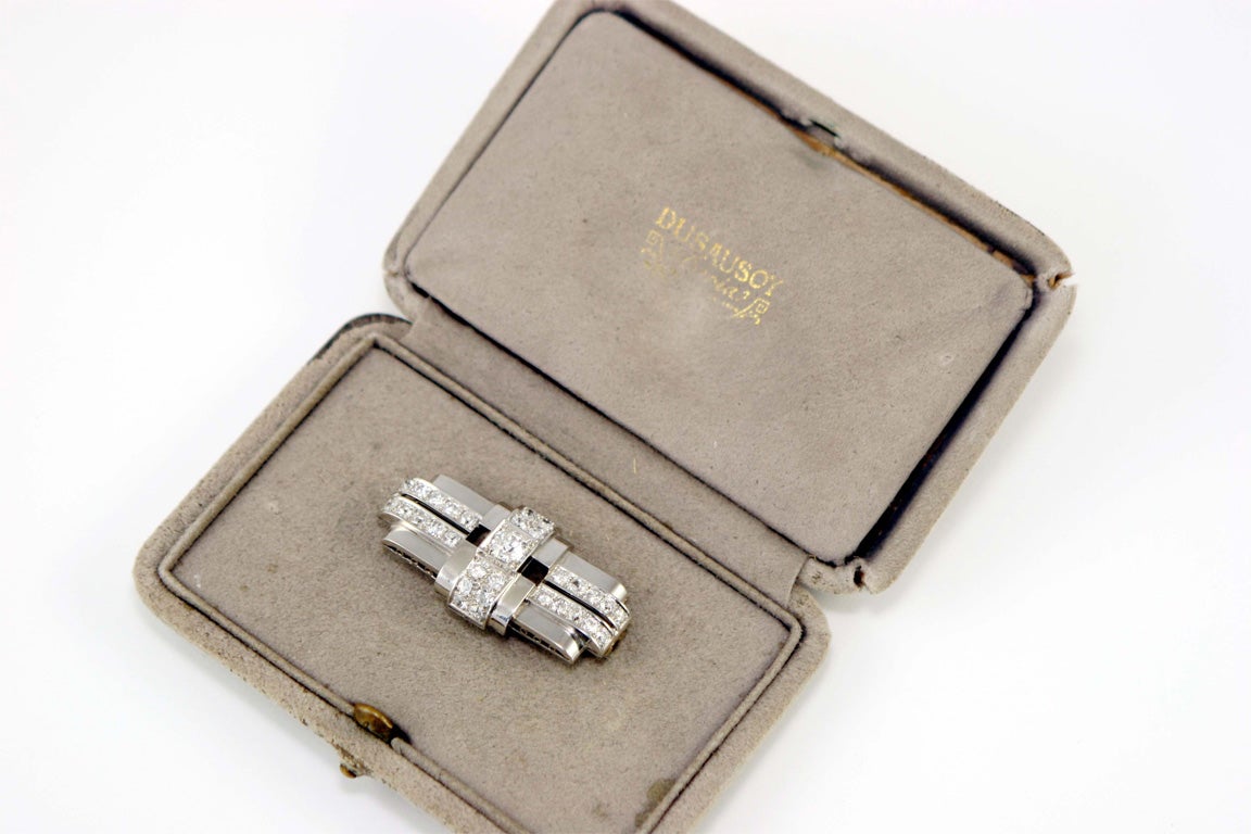 DUSAUSOY Paris Art Deco Diamond Brooch For Sale 4