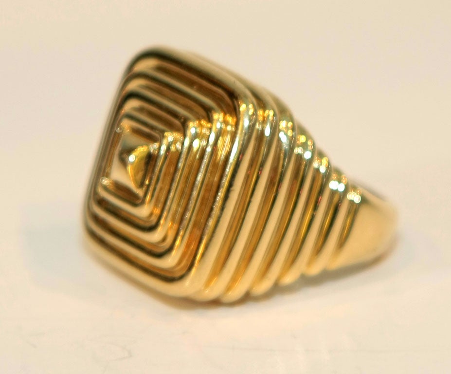 Heavy 1960's 18K Gold Ring