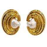 18k & Baroque Cultured Pearl EarClips
