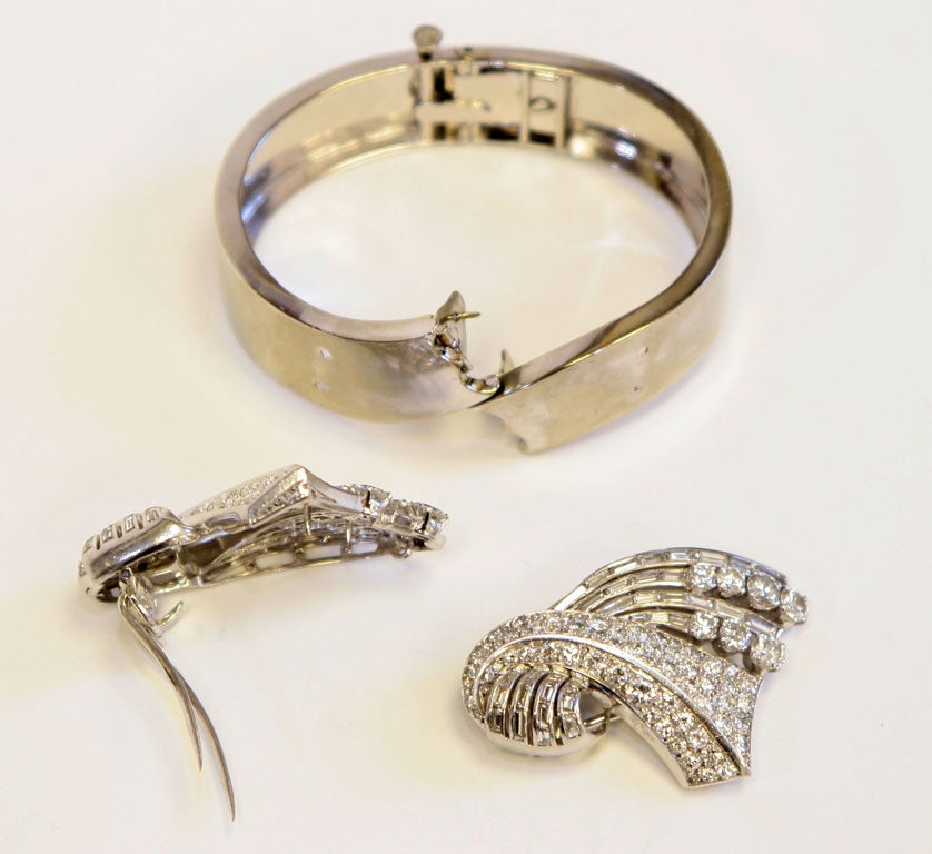 Elegant Platinum Diamond Dress Clip / Bracelet Combination For Sale 6