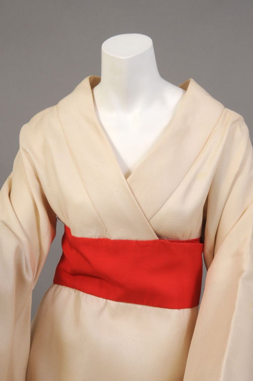 Wearable art, art to wear, however you look at it, take a good look at this amazing dress from Chester Weinberg one of the great American designers of the 1960's.<br />
<br />
Of course you thought it was a Japanese kimono at first glance. 