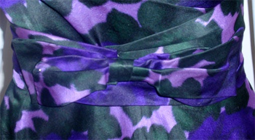 1950's MINGOLINI GUGGENHEIM Purple & Black Floral Print Silk Dress Set size 2-4 For Sale 4