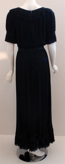 Robe en mousseline de soie plissée haute couture Christian Dior, Betsy Bloomingdale 1974 Pour femmes en vente