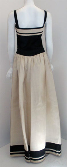 Christian Dior Haute Couture Schwarzes und weißes Kleid, Betsy Bloomingdale 1980 im Zustand „Hervorragend“ im Angebot in Los Angeles, CA