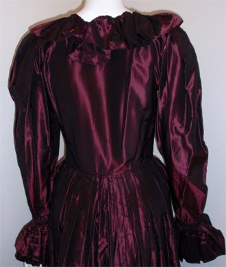 Yves Saint Laurent Purple Iridescent Silk Taffeta Gown, Circa 1970's For Sale 3