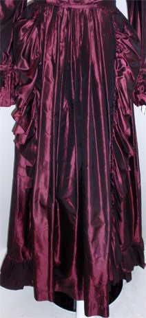 Yves Saint Laurent Purple Iridescent Silk Taffeta Gown, Circa 1970's For Sale 2