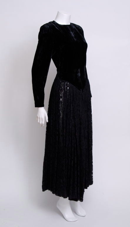 Women's Norma Kamali Velvet Full Skirted Lace Dress