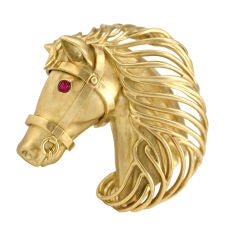 EQUESTRIAN 18K GOLD RUBY HORSE HEAD BROOCH / PIN LIPTEN