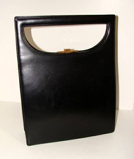 Architectural Sculptural Handbag in Black Calf For Sale 1
