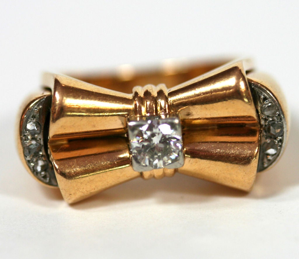 Retro diamond and 18K gold ring in a bow motif