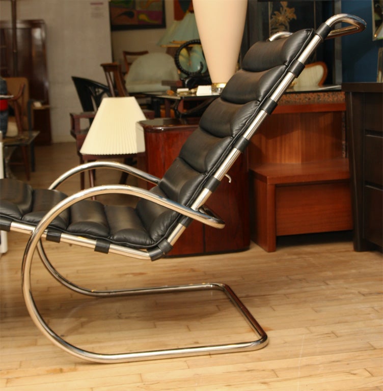 Leather Mies Van Der Rohe Vintage MR Adjustable Chaise Longue