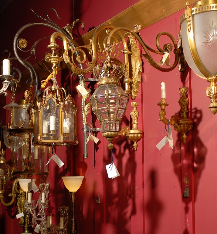 Very fine Versailles style small lantern, of gilt bronze and crystal