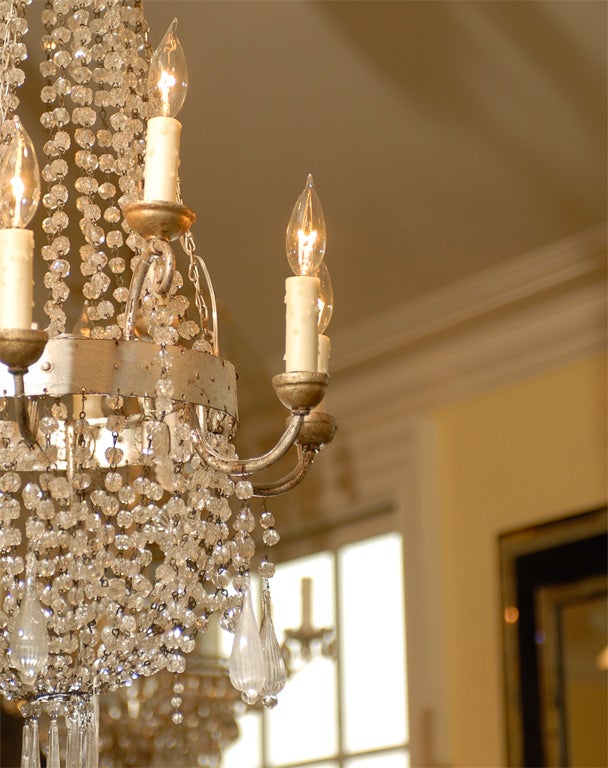 Tôle 20th Century Italian Gilt Metal and Crystal Chandelier For Sale