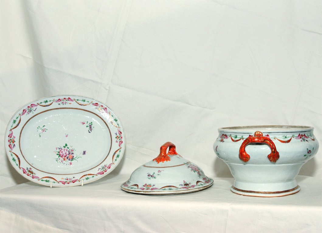 Chinese Export Famille Rose  Soup Tureen, Cover and Stand In Excellent Condition In Katonah, NY