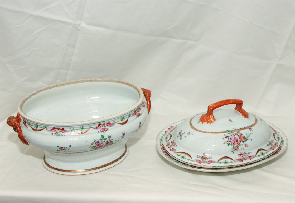 Chinese Export Famille Rose  Soup Tureen, Cover and Stand 2