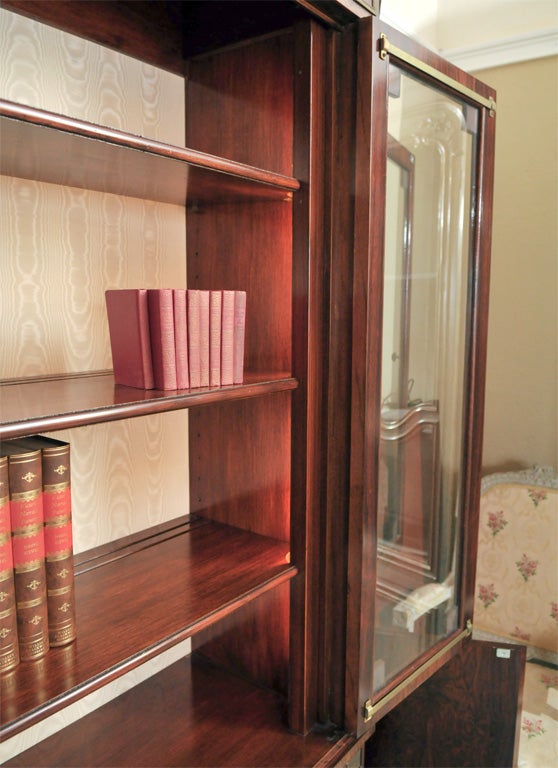 Maßgefertigtes Bücherregal aus Rosenholz von Maison Jansen mit Breakfront im Angebot 3