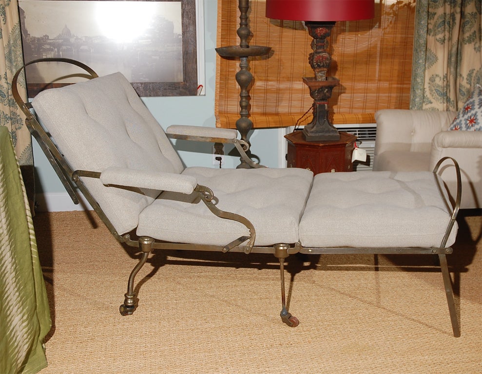 Exra wide chaise longue