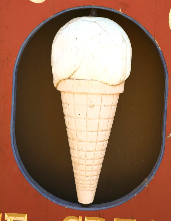 ice cream shoppe sign