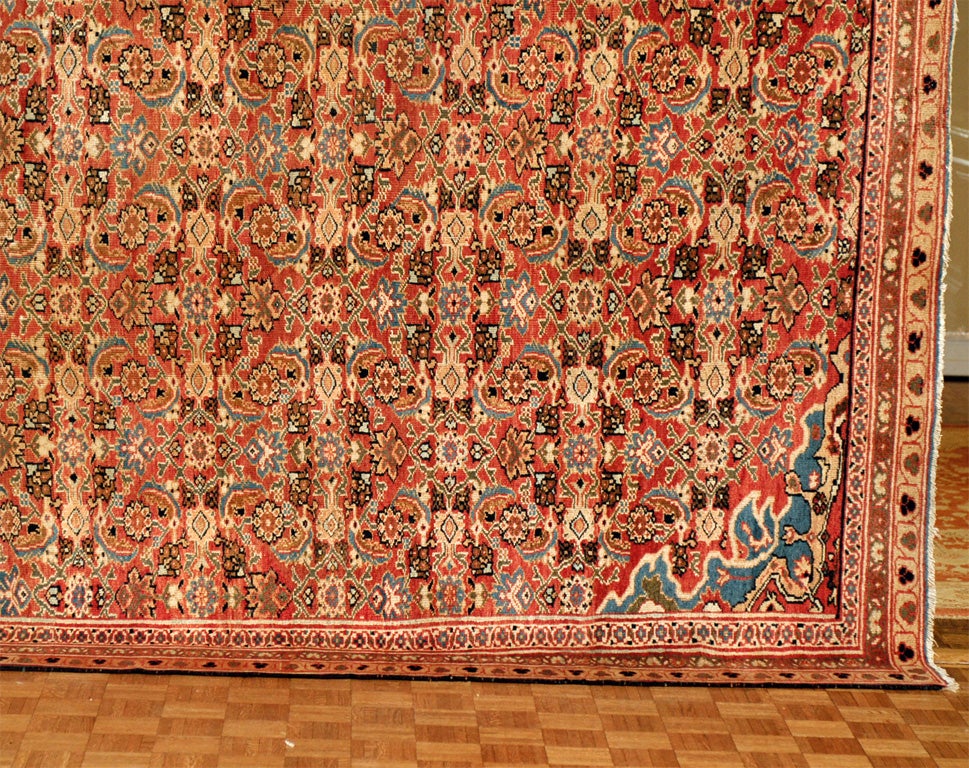 Old Mahal rug / carpet