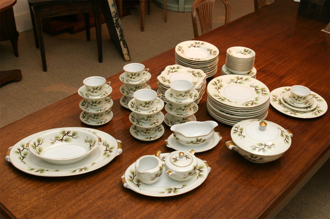 Mid-20th Century Porcelain Dinner Service for Twelve